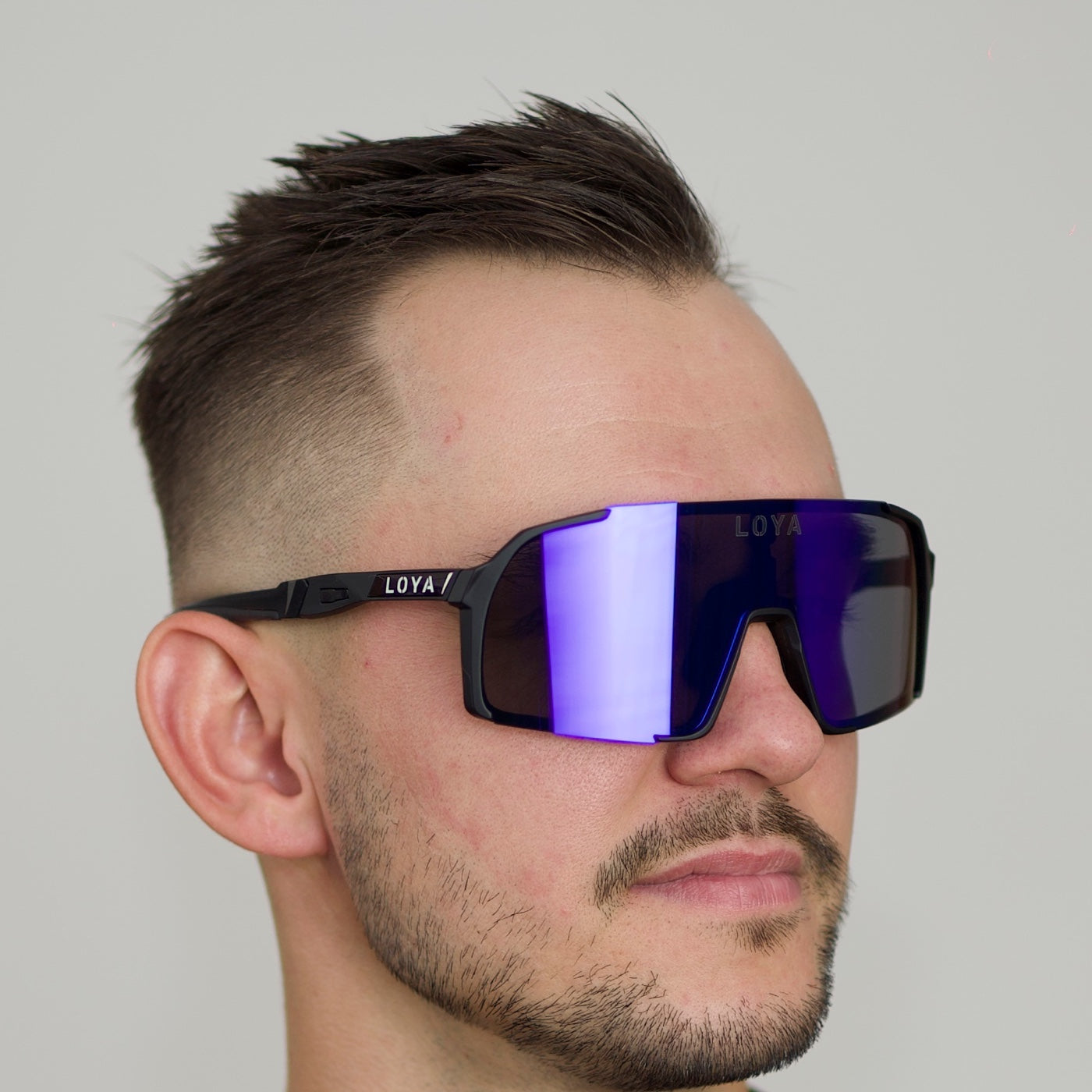ARONA Black/Blue